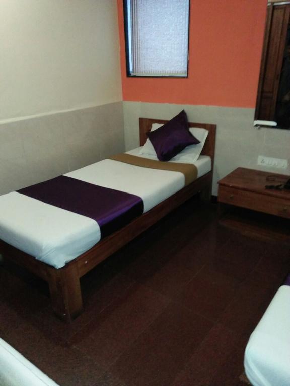 Hotel Q Deck Mumbai Eksteriør bilde