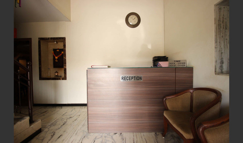 Hotel Q Deck Mumbai Eksteriør bilde