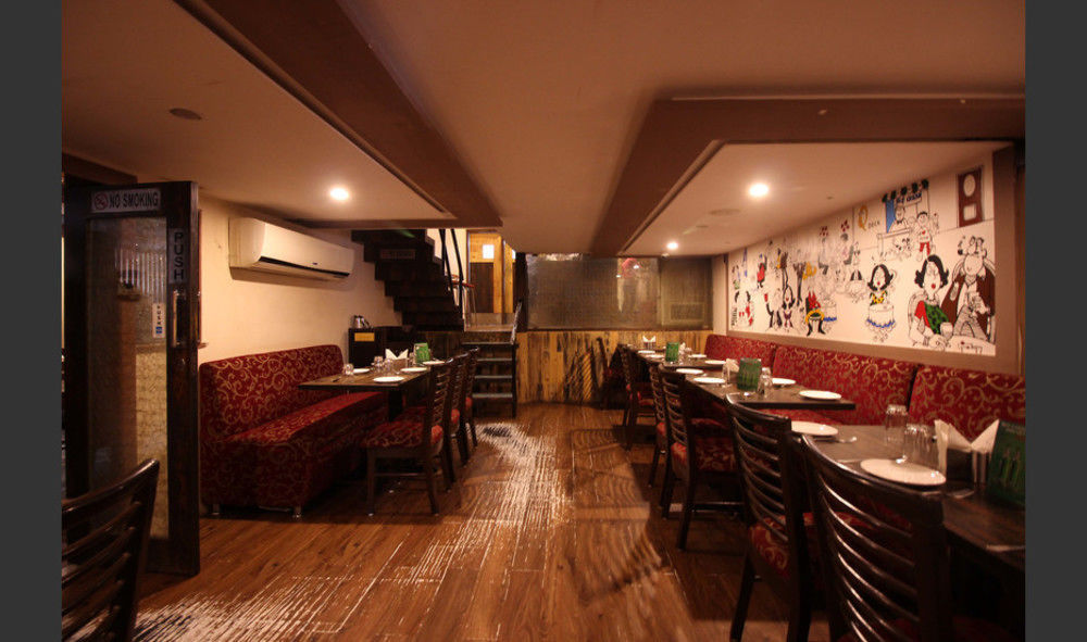 Hotel Q Deck Mumbai Eksteriør bilde