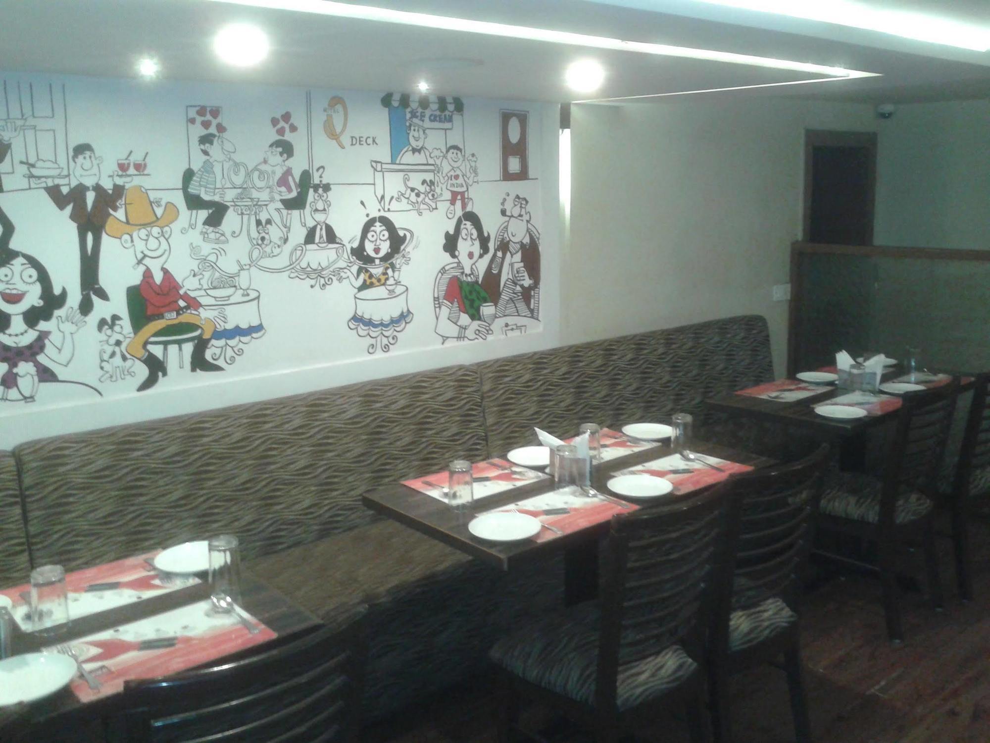 Hotel Q Deck Mumbai Eksteriør bilde